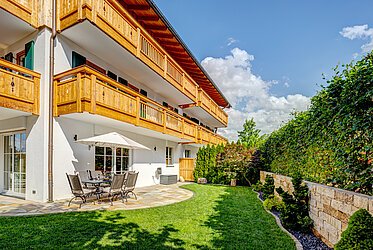 Bad Wiessee: 3-Zimmer-Wohnung - Luxusleben mit Garten