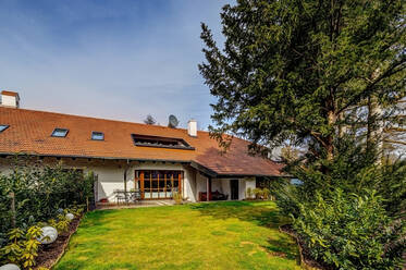 豪华别墅带花园,半数出租